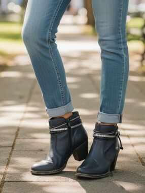 Rieker 42 Wool Lined Navy Blue Heeled Ankle boots sz 10 Leather